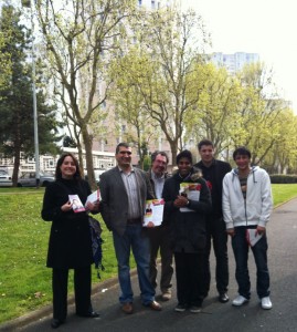 IMG 3492 269x300 Reportage sur Europe1 au sujet de la campagne de porte à porte animée par Yacine DJAZIRI à NANTERRE