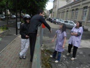 DSCN0563 300x228 Benoît Hamon est venu soutenir la candidature de Yacine Djaziri